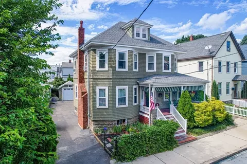 10 Swan St, Everett, MA 02149