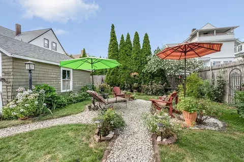 Exterior - 10 Swan St, Everett, MA 02149 photo 5 of 9