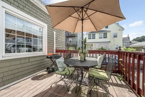 Exterior - 10 Swan St, Everett, MA 02149 photo 4 of 9
