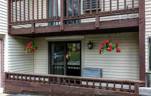 10 A Hulbert Rd #2, Worcester, MA 01603 photo 4