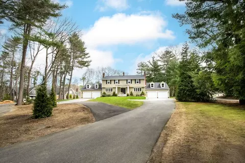 476 King St #2, Cohasset, MA 02025