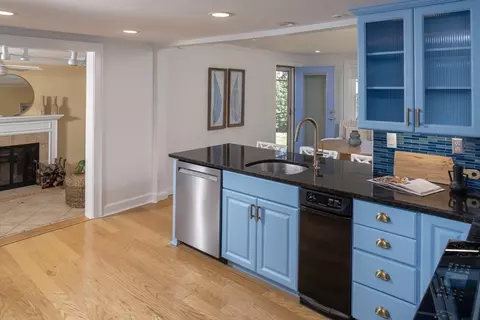 28 Liberty Pole Rd, Hingham, MA 02043 photo 11