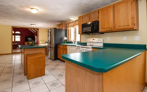 88 Jackman St, Georgetown, MA 01833 photo 14