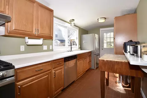 5 Pearl Ave, Onset, MA 02558 photo 11