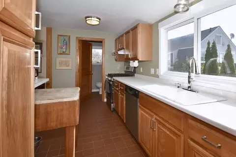 5 Pearl Ave, Onset, MA 02558 photo 12