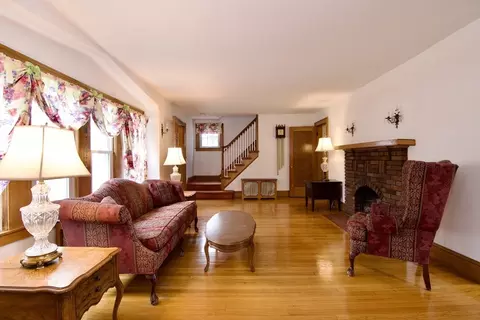 75 Osborne Ter, Springfield, MA 01104 photo 9