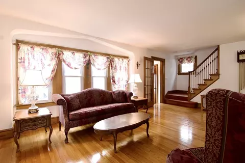 75 Osborne Ter, Springfield, MA 01104 photo 8