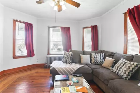 Living - 284 Dickinson St, Springfield, MA 01108 photo 1 of 2
