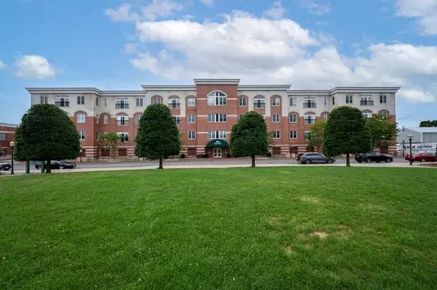 500 Union St #5203, Westborough, MA 01581