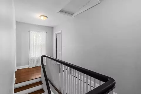 Entry Way - 923 Robeson St, Fall River, MA 02720 photo 6 of 7