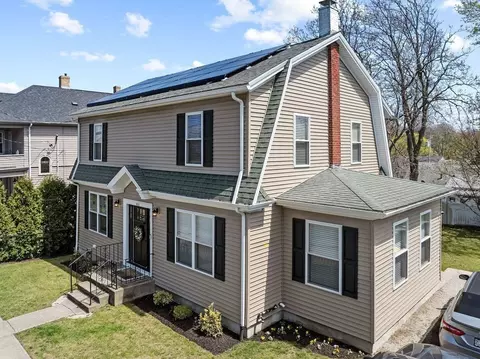 Exterior - 923 Robeson St, Fall River, MA 02720 photo 2 of 4