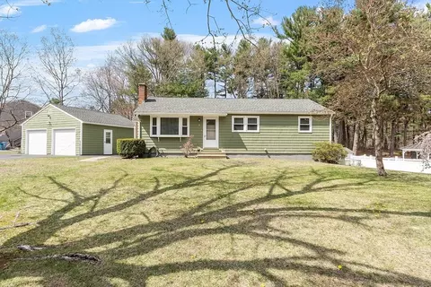 2 Sharon St, Tewksbury, MA 01876
