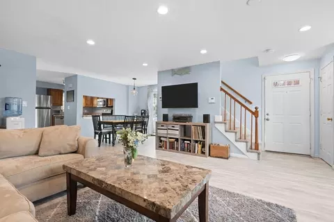 60 Pattison St #13, Abington, MA 02351