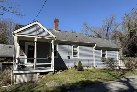 49 Rock Odundee Rd, Dartmouth, MA 02748