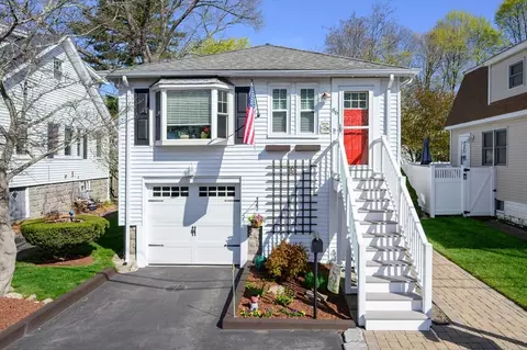 86 Arborway Dr, Braintree, MA 02184
