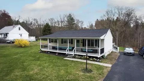 82 Larned Rd, Oxford, MA 01540