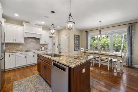 12 Pendleton Ct, Middleboro, MA 02346 photo 9