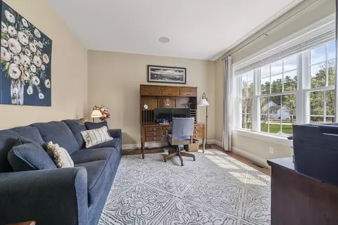 12 Pendleton Ct, Middleboro, MA 02346 photo 3