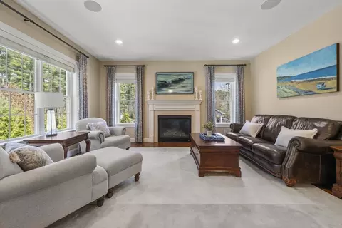 12 Pendleton Ct, Middleboro, MA 02346 photo 14