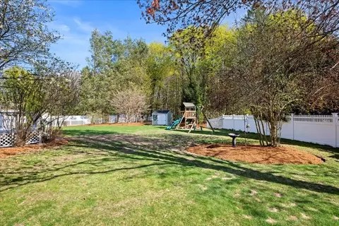 Exterior - 251 Great Rd, Maynard, MA 01754 photo 10 of 11