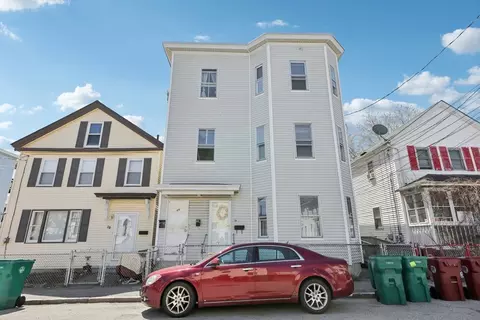 47-49 Walnut St, Lowell, MA 01852