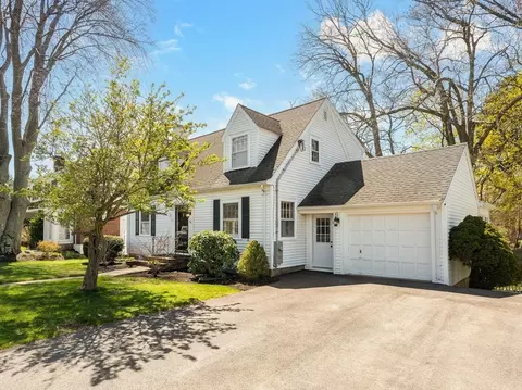 Exterior - 63 Hawthorn Ave, Needham, MA 02492 photo 2 of 6