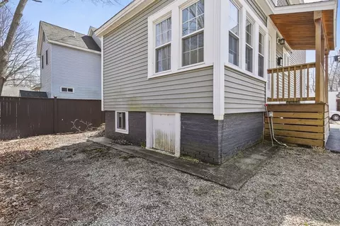 Exterior - 6 Rockingham St, Exeter, NH 03833 photo 5 of 6