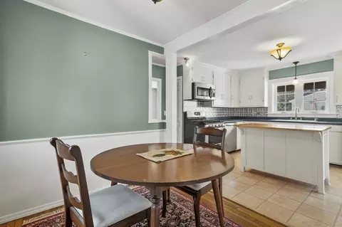 Dining - 6 Rockingham St, Exeter, NH 03833 photo 1 of 3