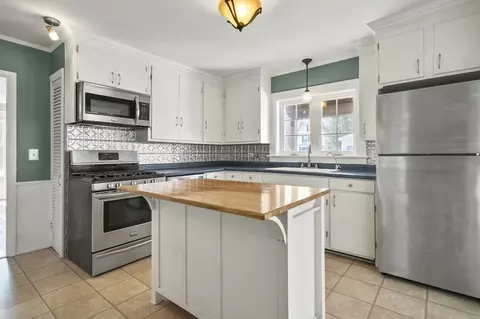 Kitchen - 6 Rockingham St, Exeter, NH 03833 photo 2 of 4