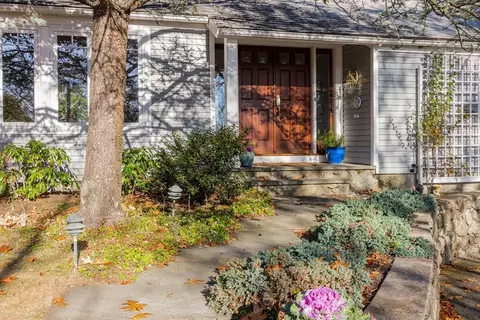 7 Ratlin Rd, Marblehead, MA 01945 photo 2
