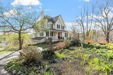 32 Westland Farm Rd, Sterling, MA 01564