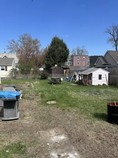 41 Parsons St, Easthampton, MA 01027 photo 10