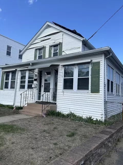 41 Parsons St, Easthampton, MA 01027 photo 2