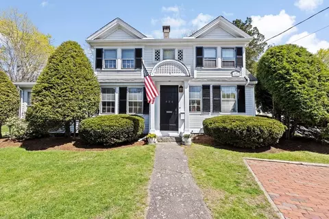 424 Main St, Hingham, MA 02043