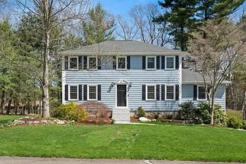 80 Wood End Ln, Medfield, MA 02052