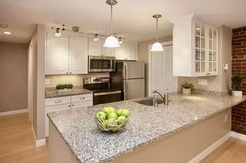 26 Greentree Ln #29, Weymouth, MA 02190