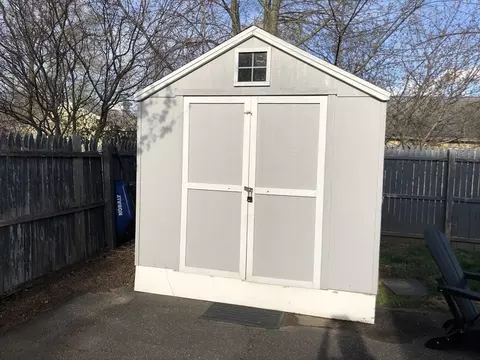 59 Chalmers St, Springfield, MA 01118 photo 14