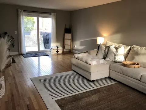 59 Chalmers St, Springfield, MA 01118 photo 7