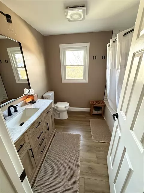 59 Chalmers St, Springfield, MA 01118 photo 18