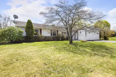 19 Dixon Rd, Brockton, MA 02302