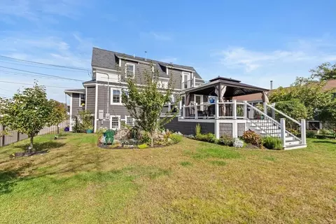 14 Lewis St, Hull, MA 02045 photo 3