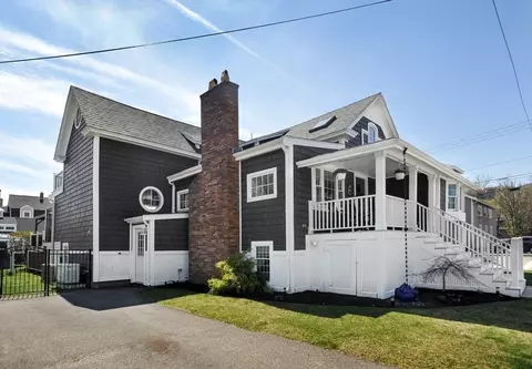 14 Lewis St, Hull, MA 02045 photo 2