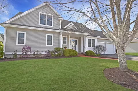 27 Arbor Hills Dr #27, Kingston, MA 02364