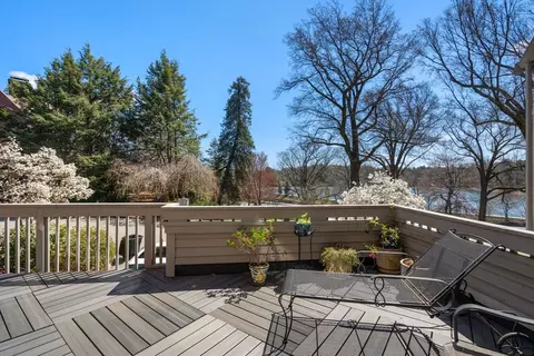 537 Boylston St #537, Brookline, MA 02445