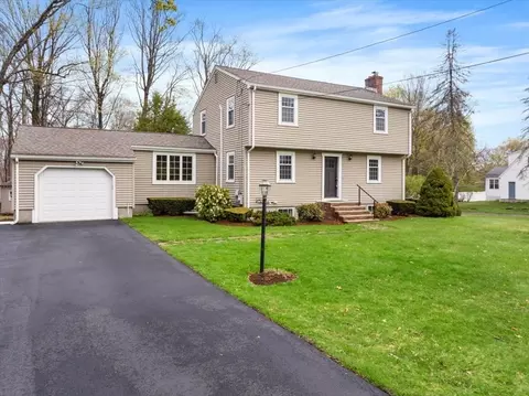 9 Kay St, Westborough, MA 01581