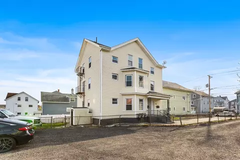166 Mott St, Fall River, MA 02721