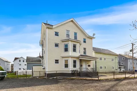 Exterior - 166 Mott St, Fall River, MA 02721 photo 2 of 5