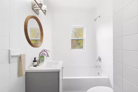 Bath - 79 Waltham St, Maynard, MA 01754 photo 1 of 1