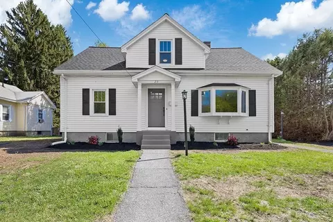 23 Healy Rd, Worcester, MA 01603