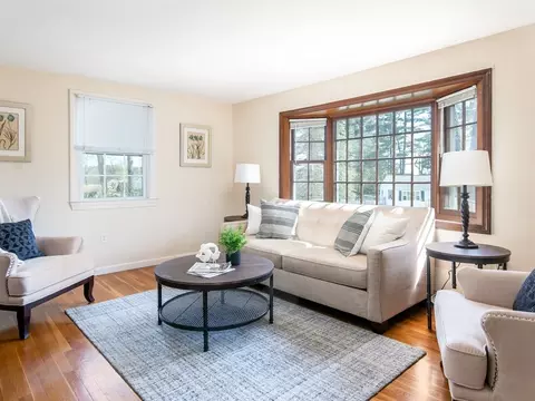 32 Norwich Rd, Nashua, NH 03062